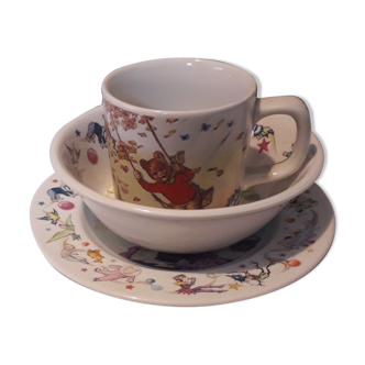 Children's breakfast set: a mug, a corn flakes bowl and a "Rupert Bear" plate from Wedgwood