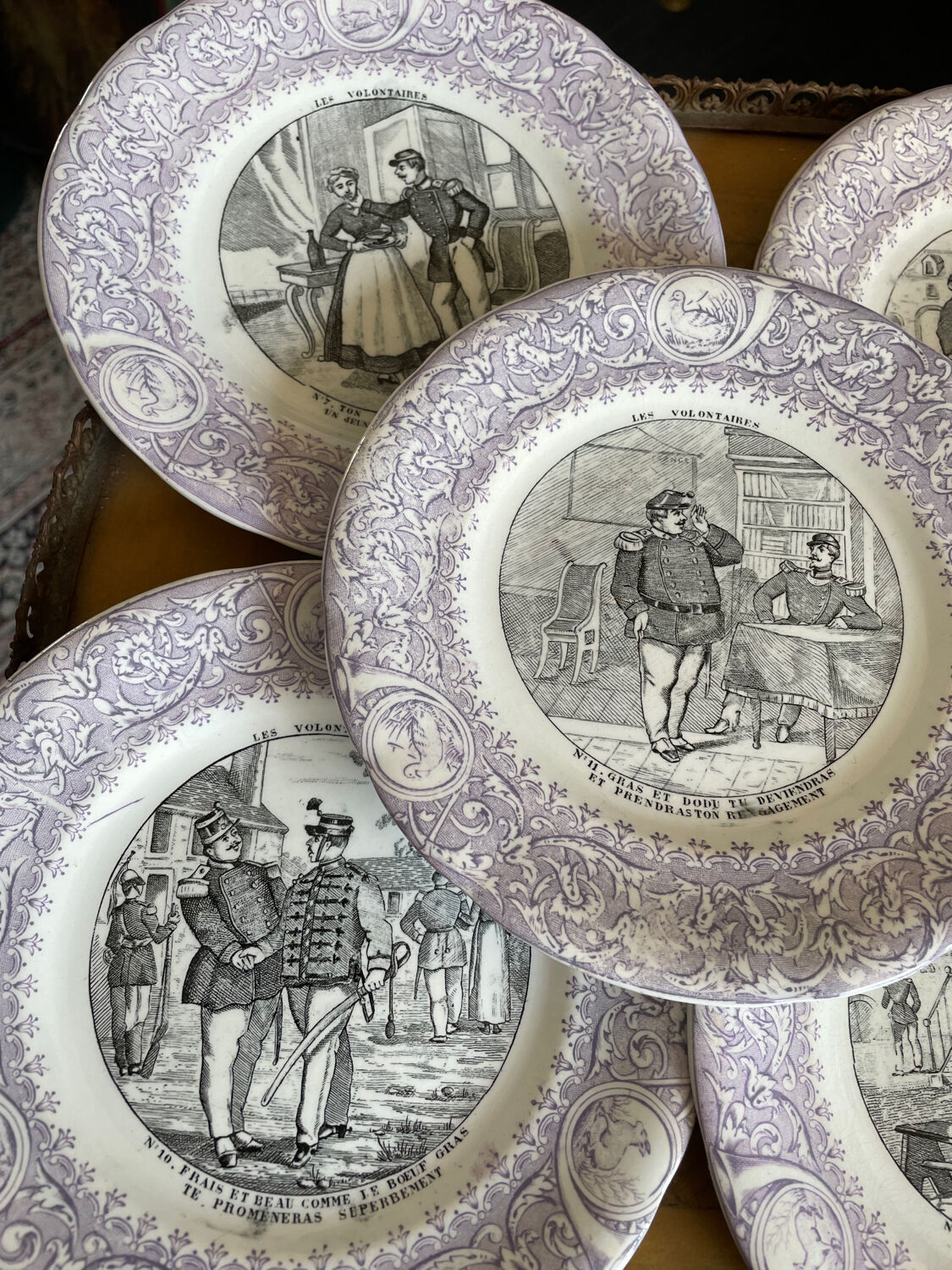 Set 8 Dessert plates Les Volontaires Faïence de Luneville