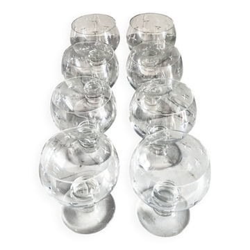 Set of 8 wine glasses