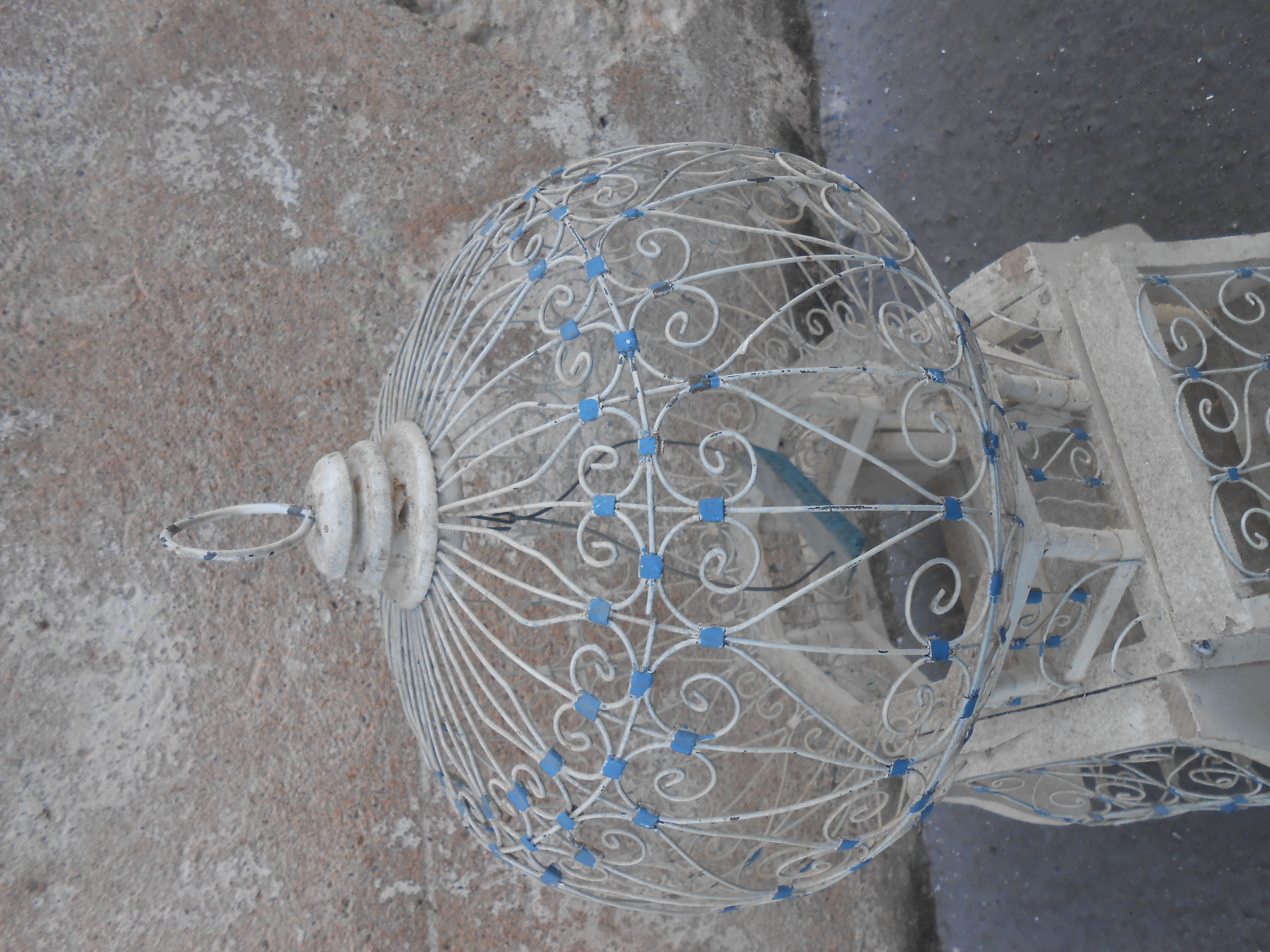 Tunisian birdcage