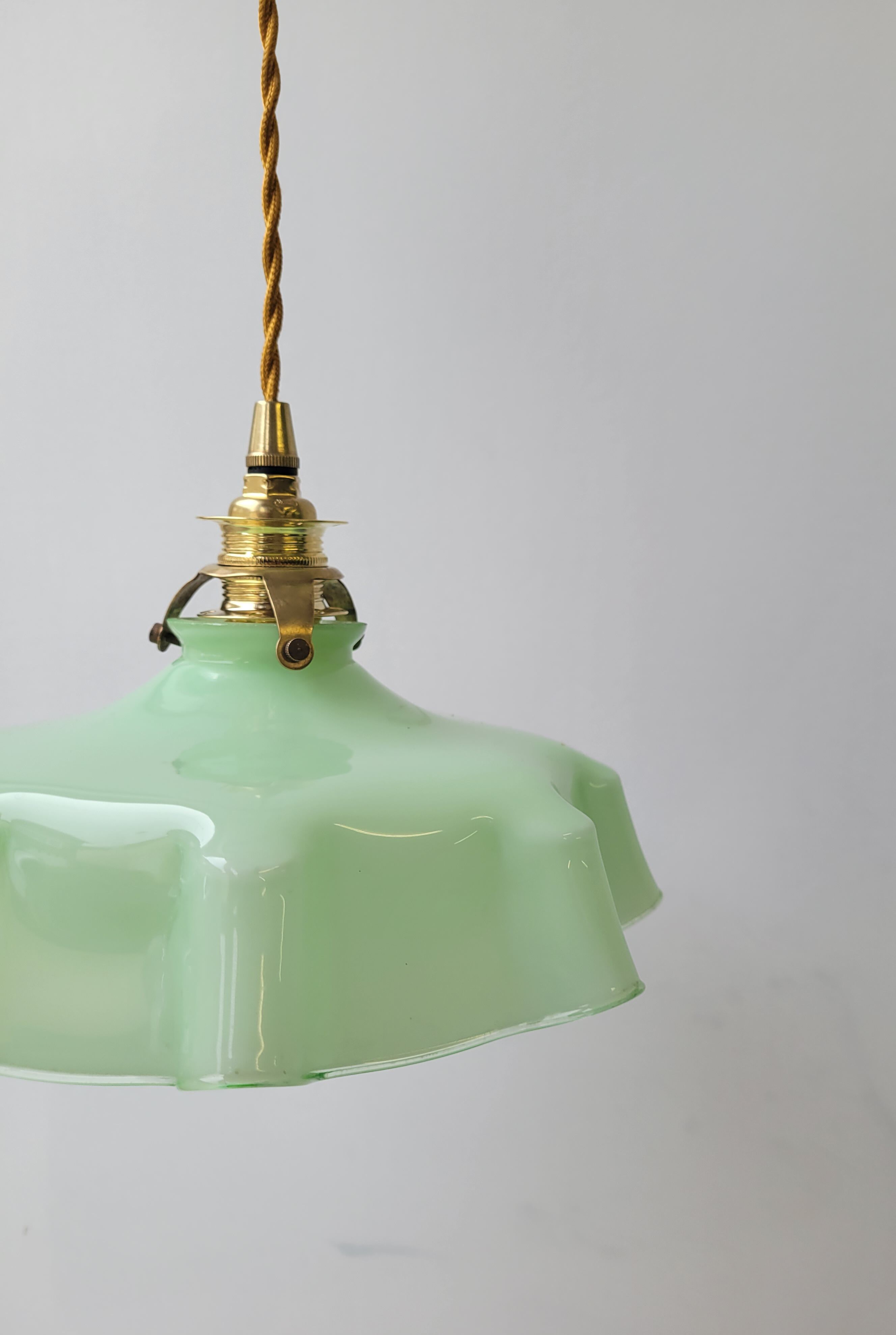 Green draped opaline pendant lamp