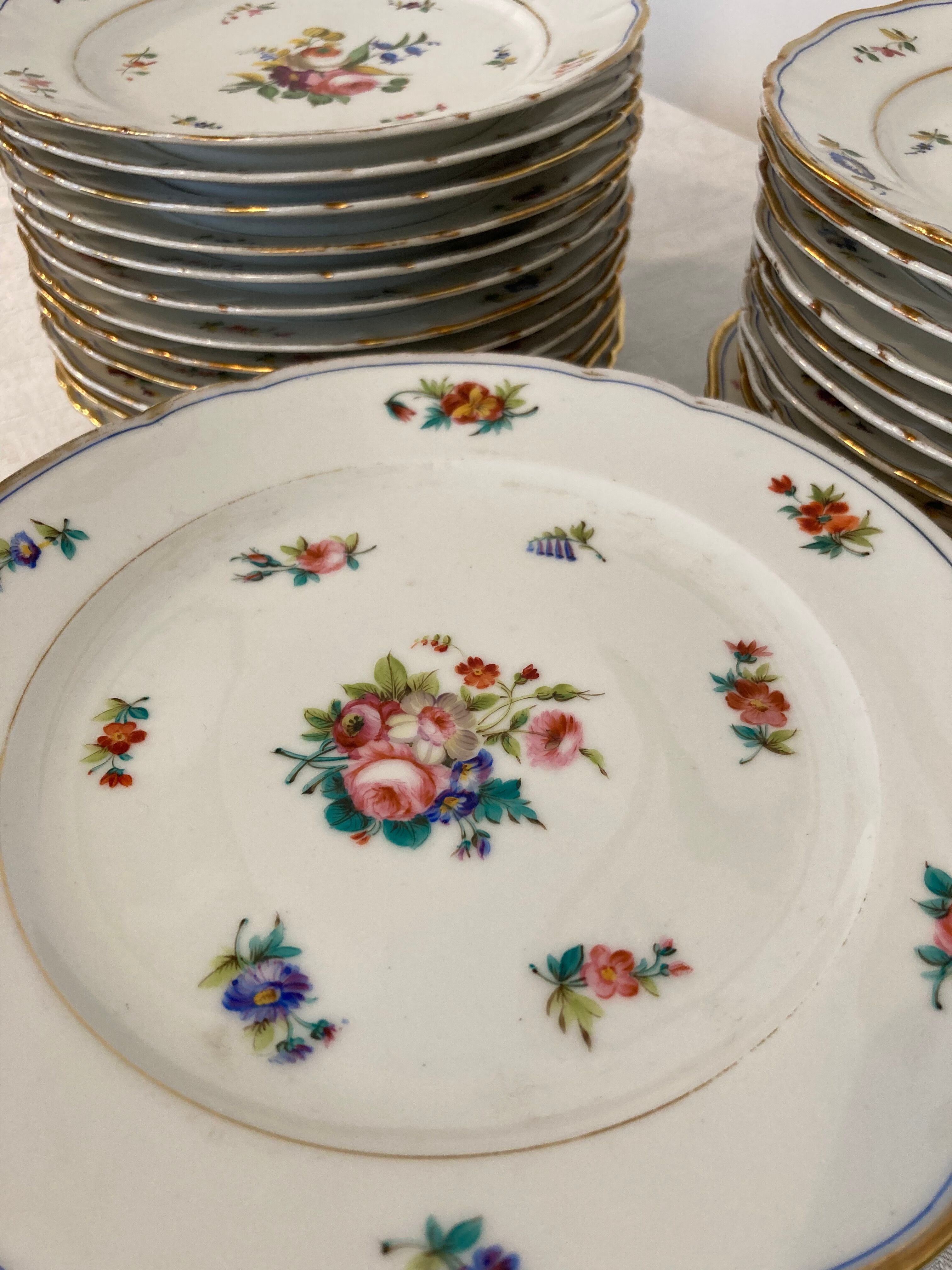 Service 28 pieces porcelain from paris 1840