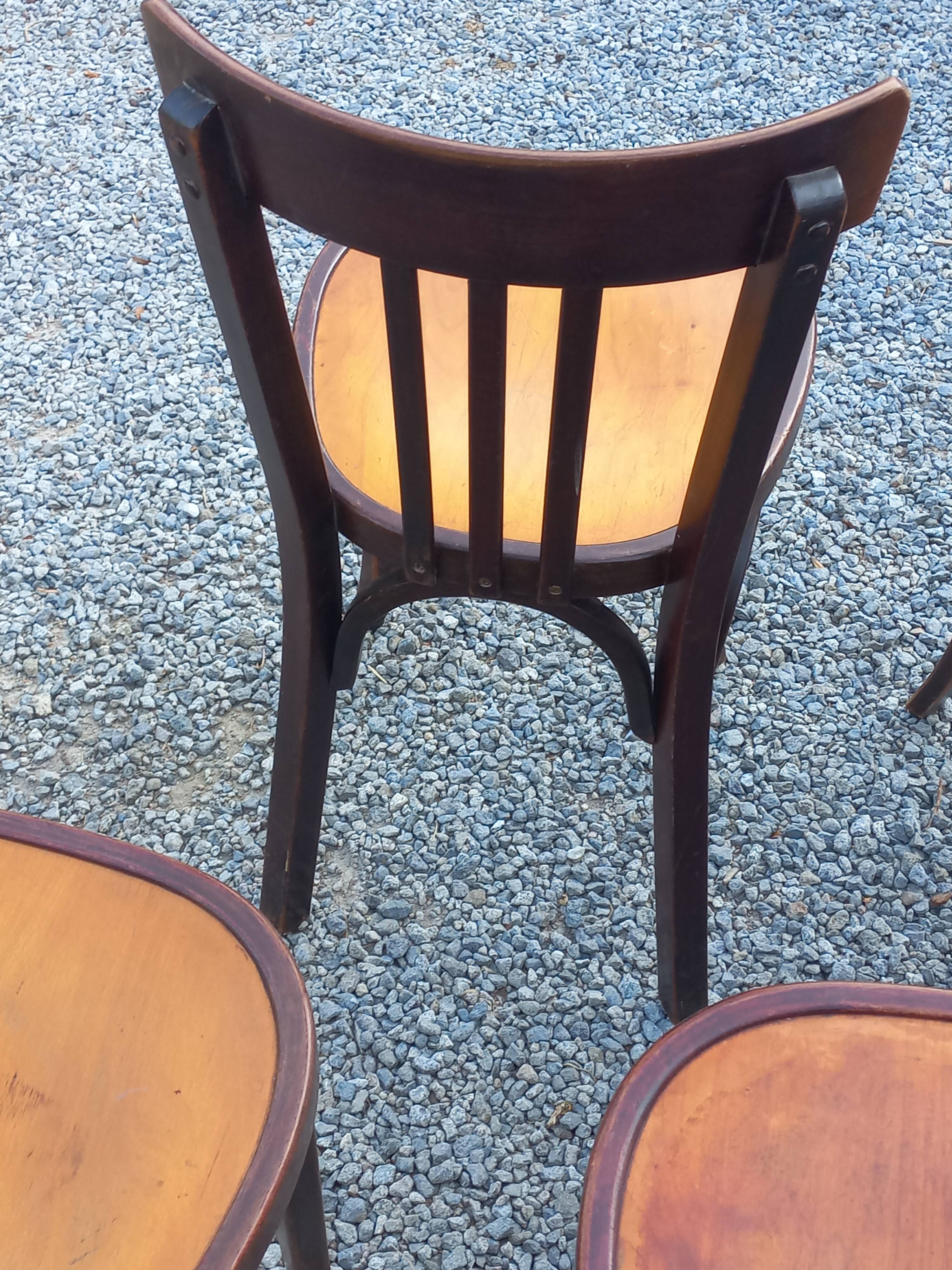 Set de 5 chaises de bistrot anciennes