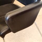 Black vintage conference chair, chrome feet