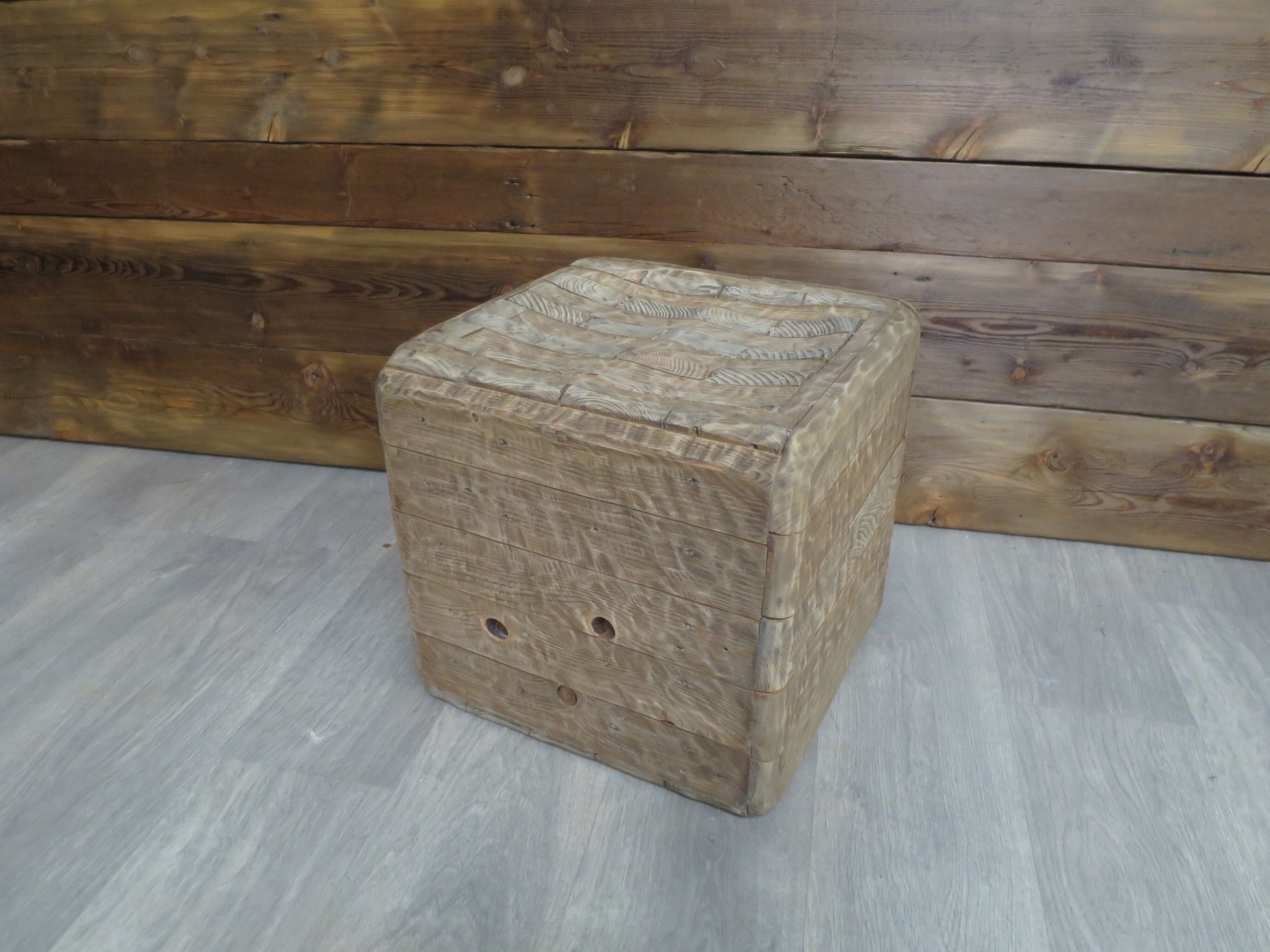 Wooden pouf