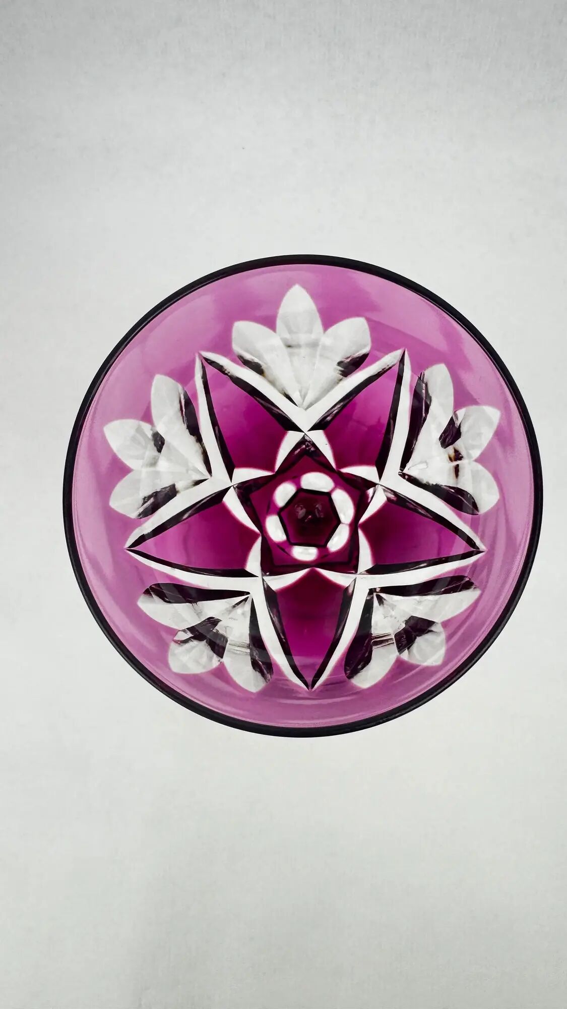 Saint-Louis, 6 verres modèle Monaco en cristal de couleur, 21,5 cm