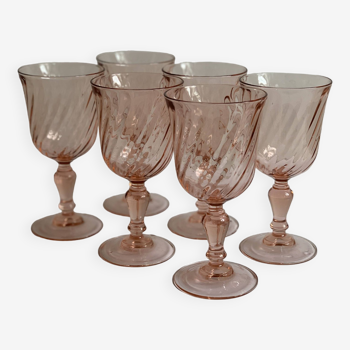 Verres à vin rose vintage