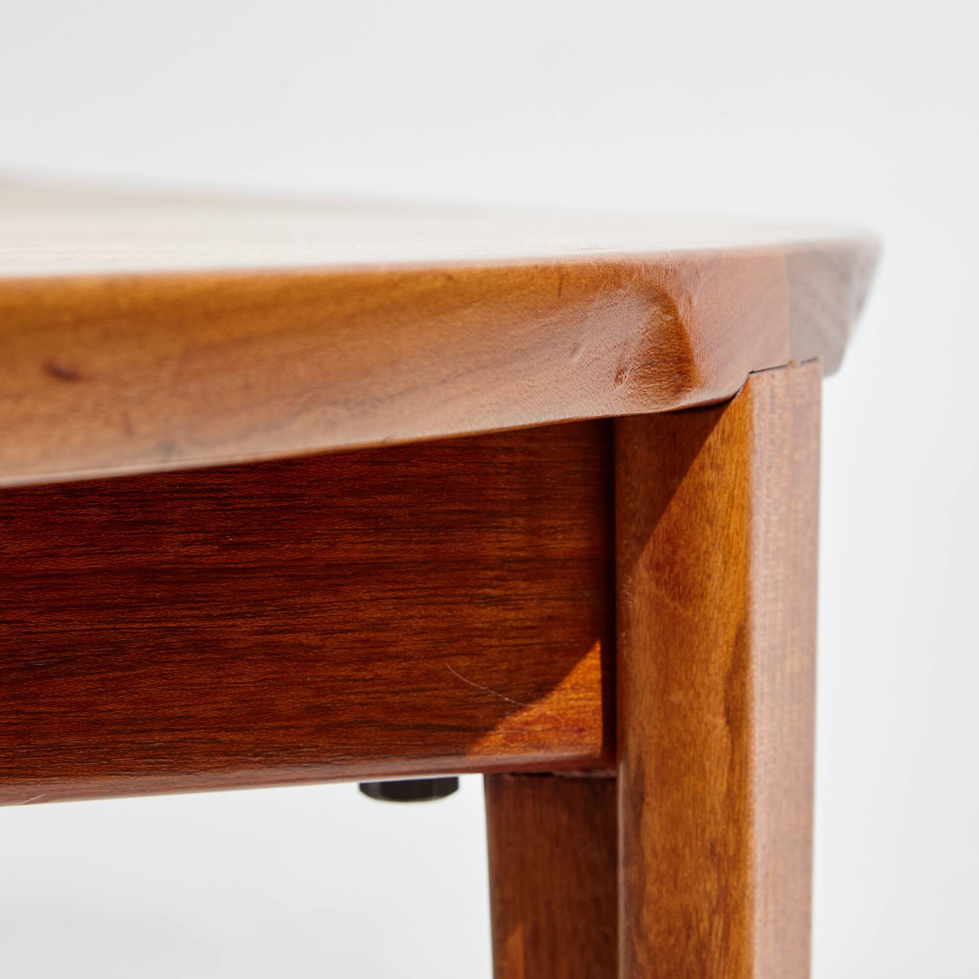 Restored teak dining table by henry rosengren hansen for brande møbelindustri mk9477