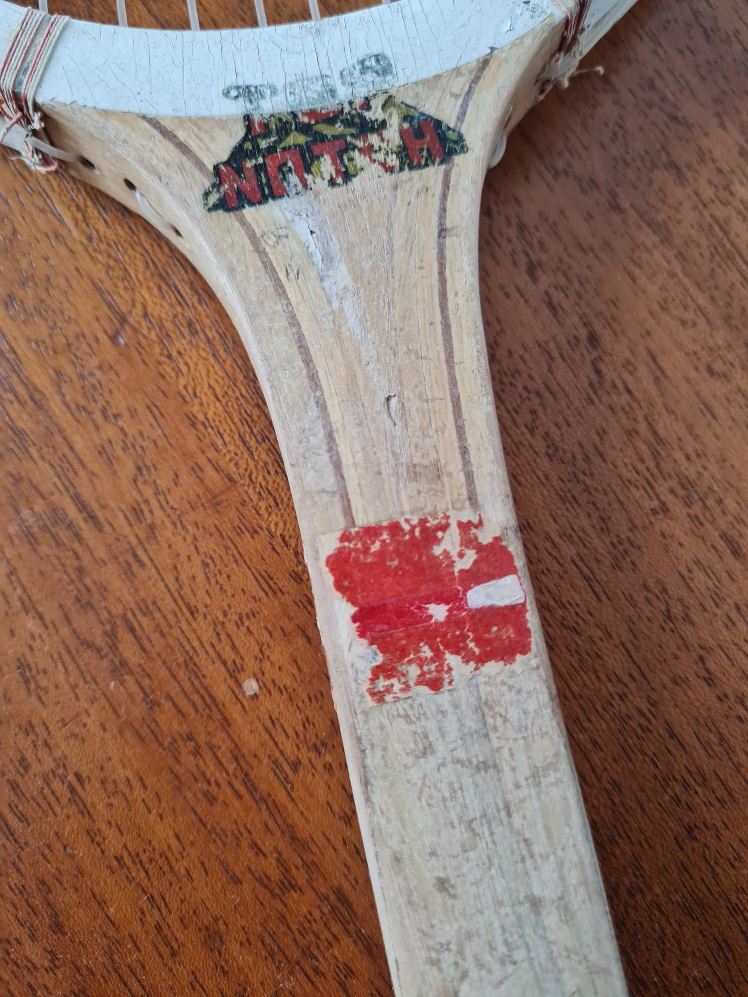 Raquette de tennis vintage