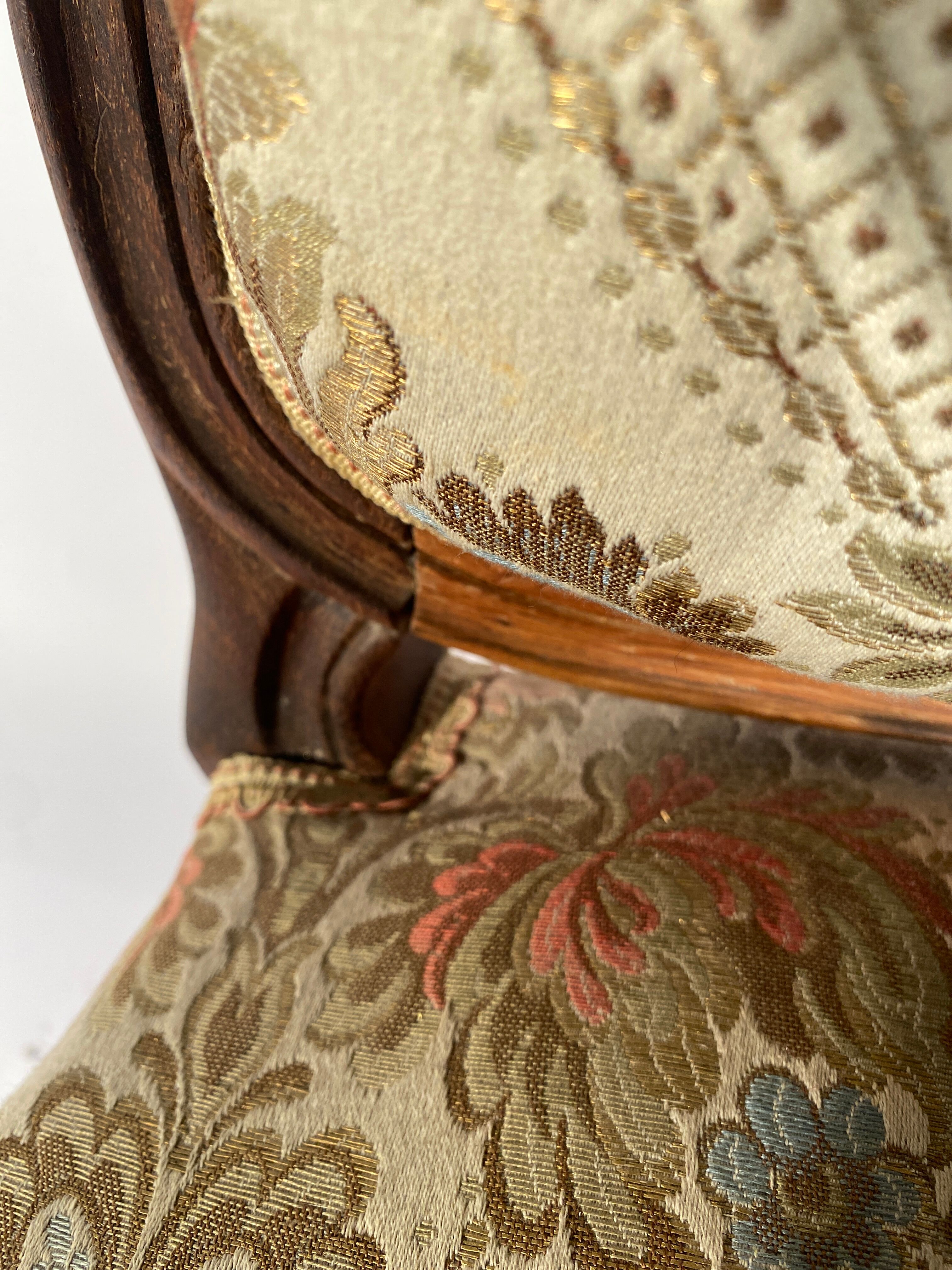 Louis XV style living room including a pair of armchairs and three chairs