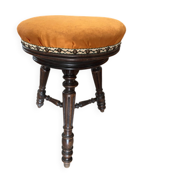 Piano stool
