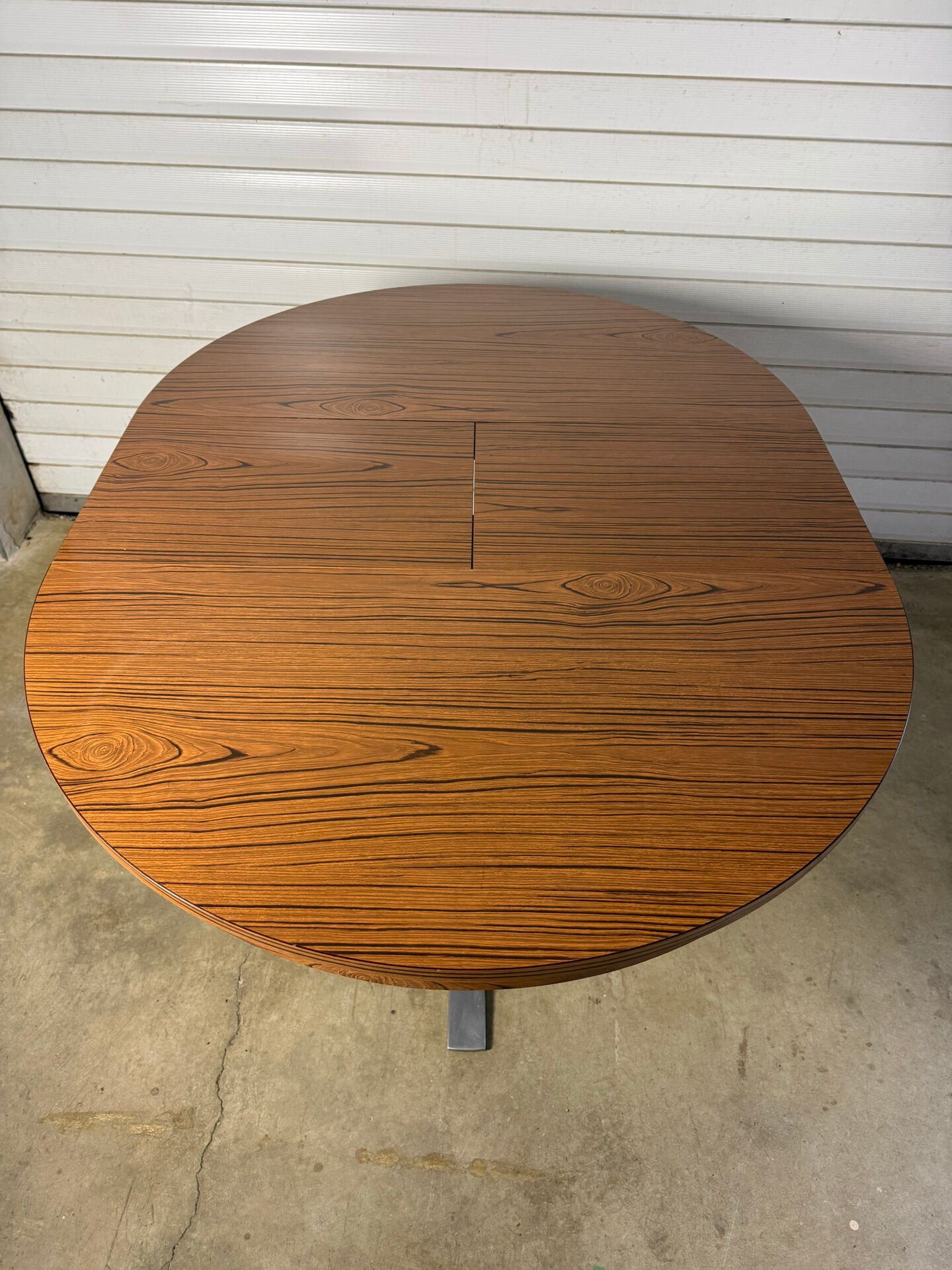 Vintage extendable table