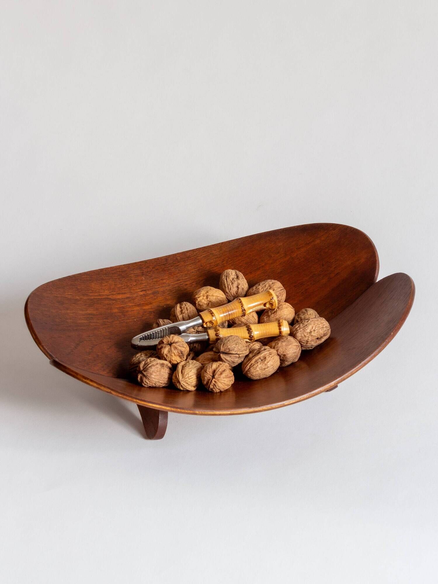 Scandinavian plywood fruit basket, 1960s