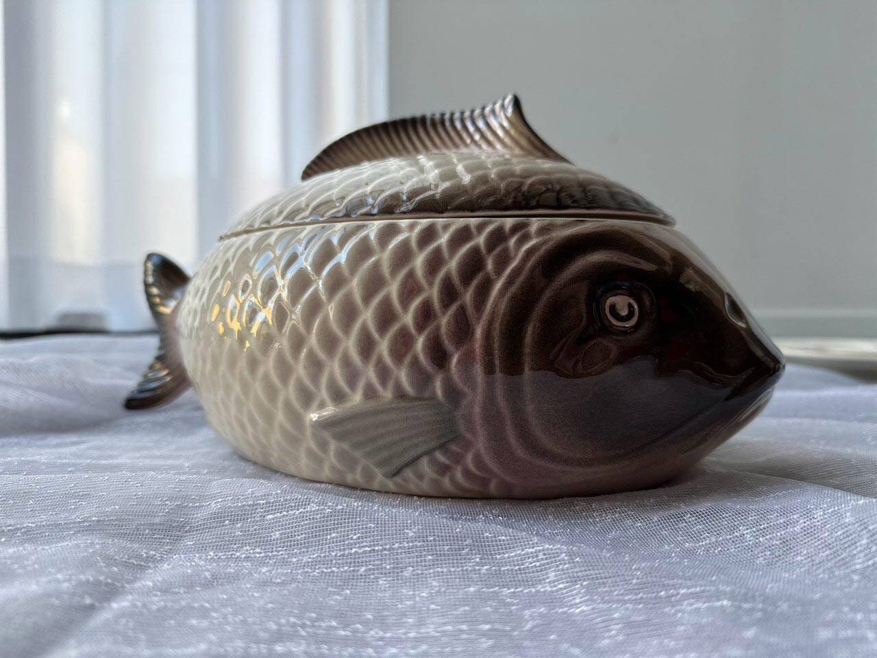 Hand painted soupbowl 'Copenhague' by Longwy