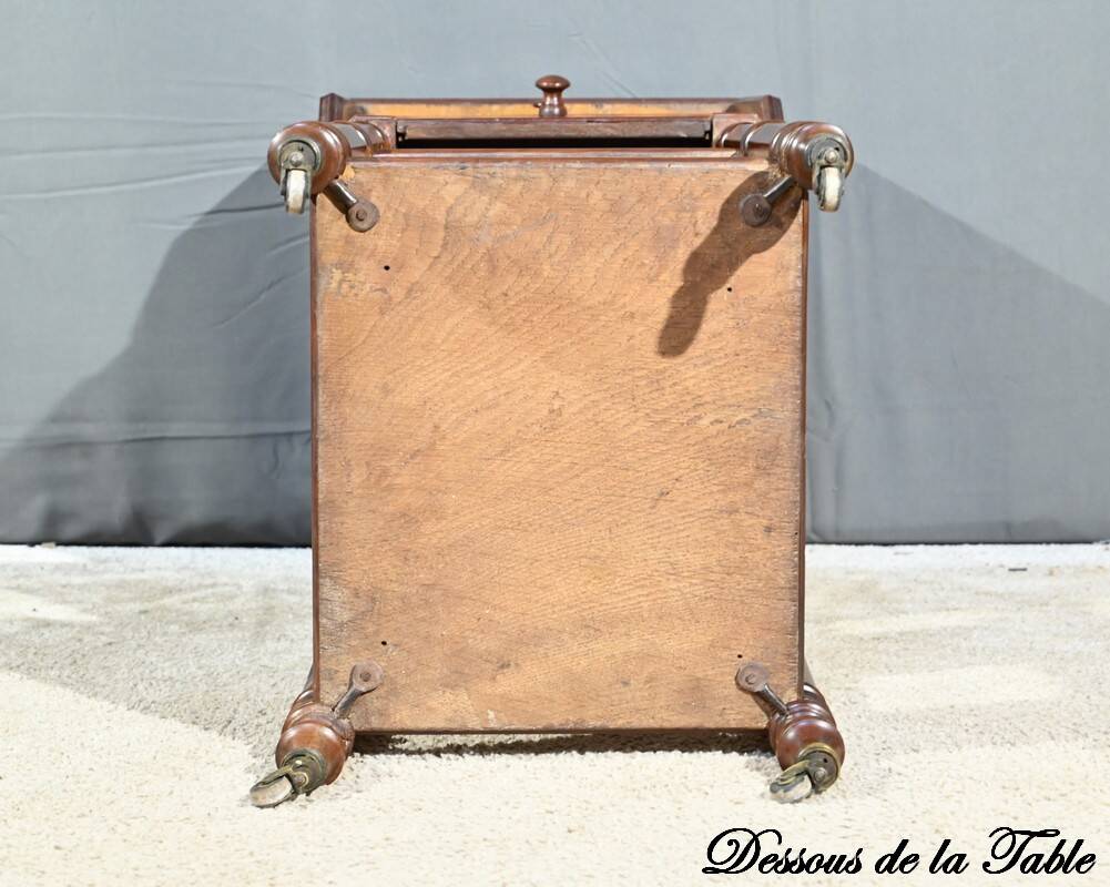 Small mahogany shuttered table, maison lemarchand, a. lemoine – mid-19th century