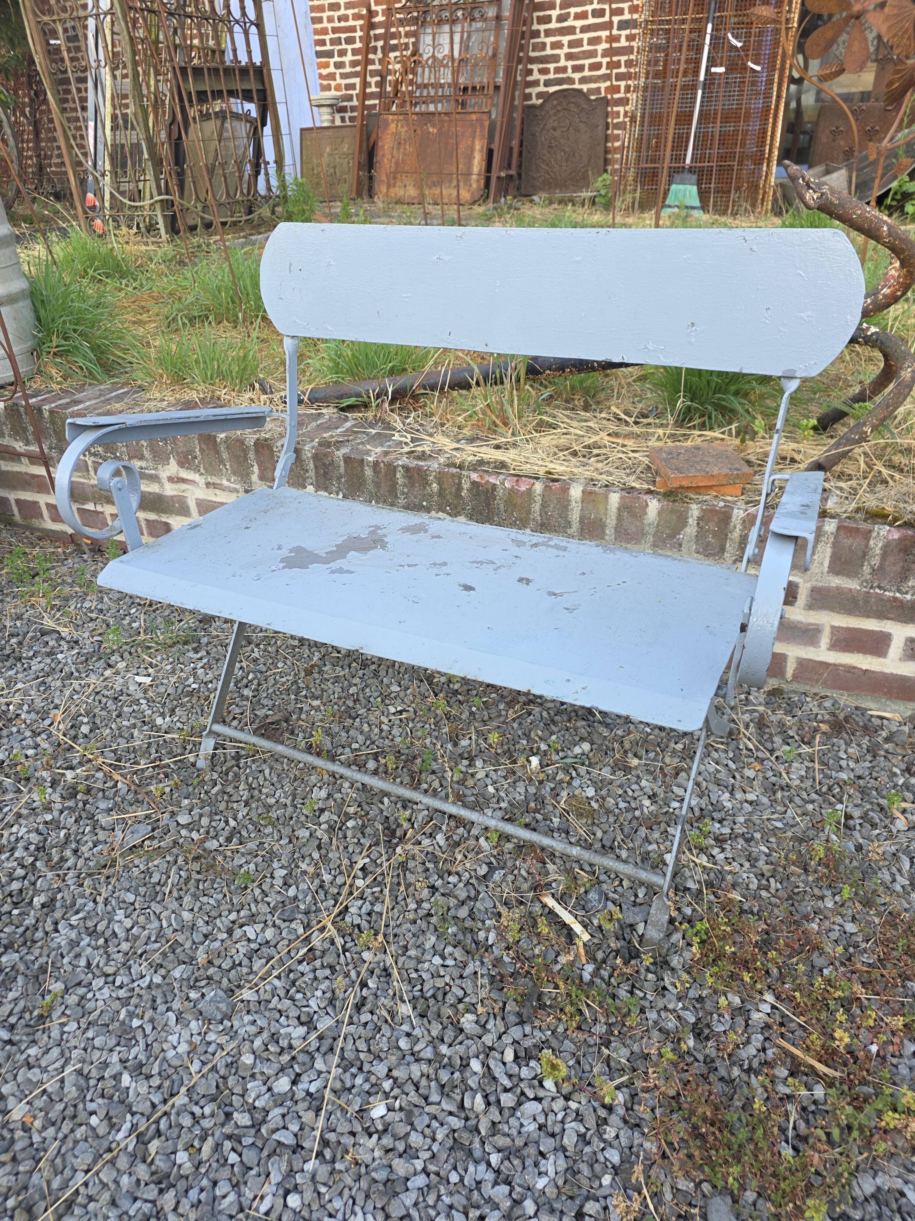 Banc de jardin ancien en fer forgé massif