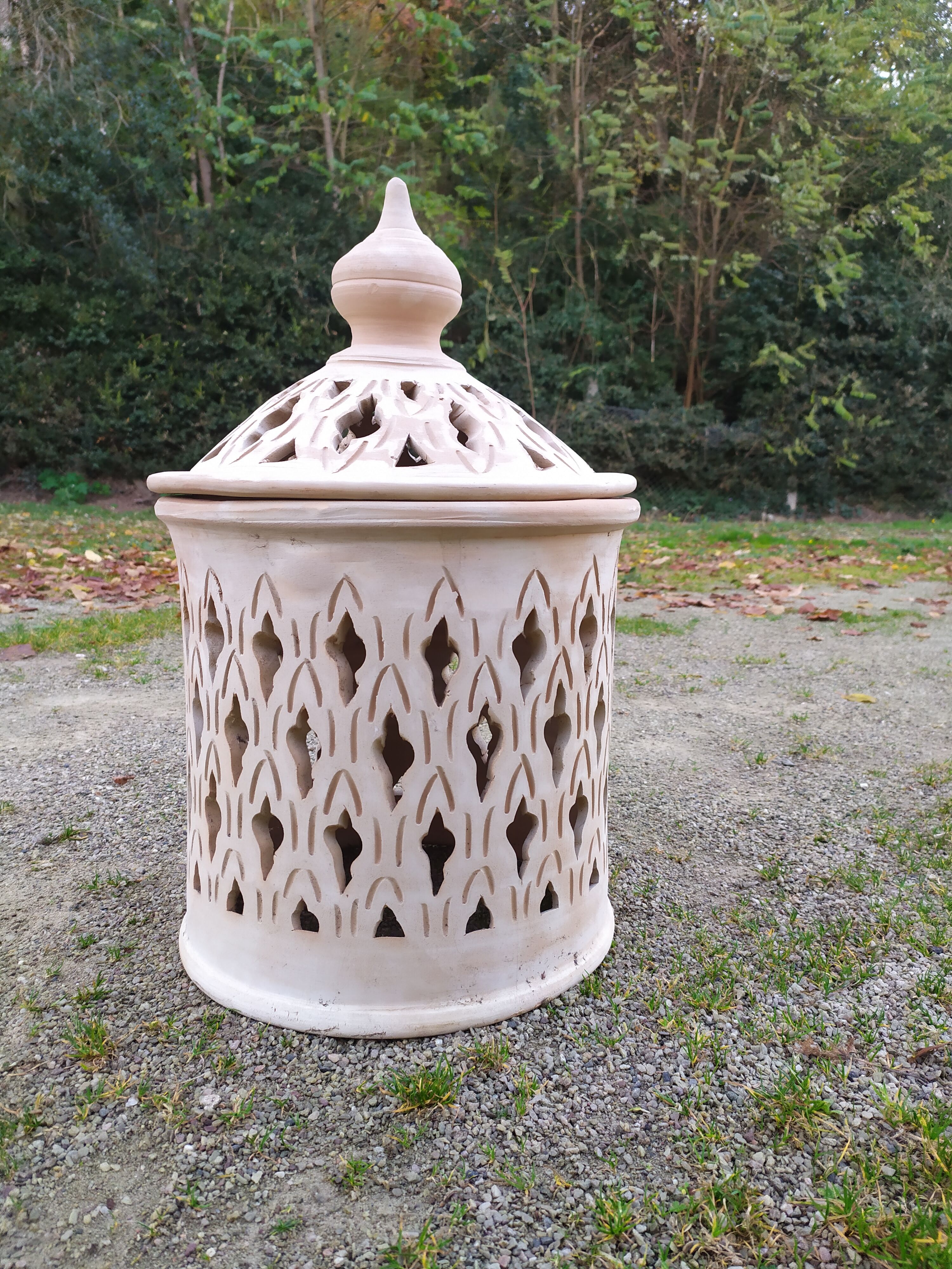 Poterie marocaine , lanterne , terre cuite