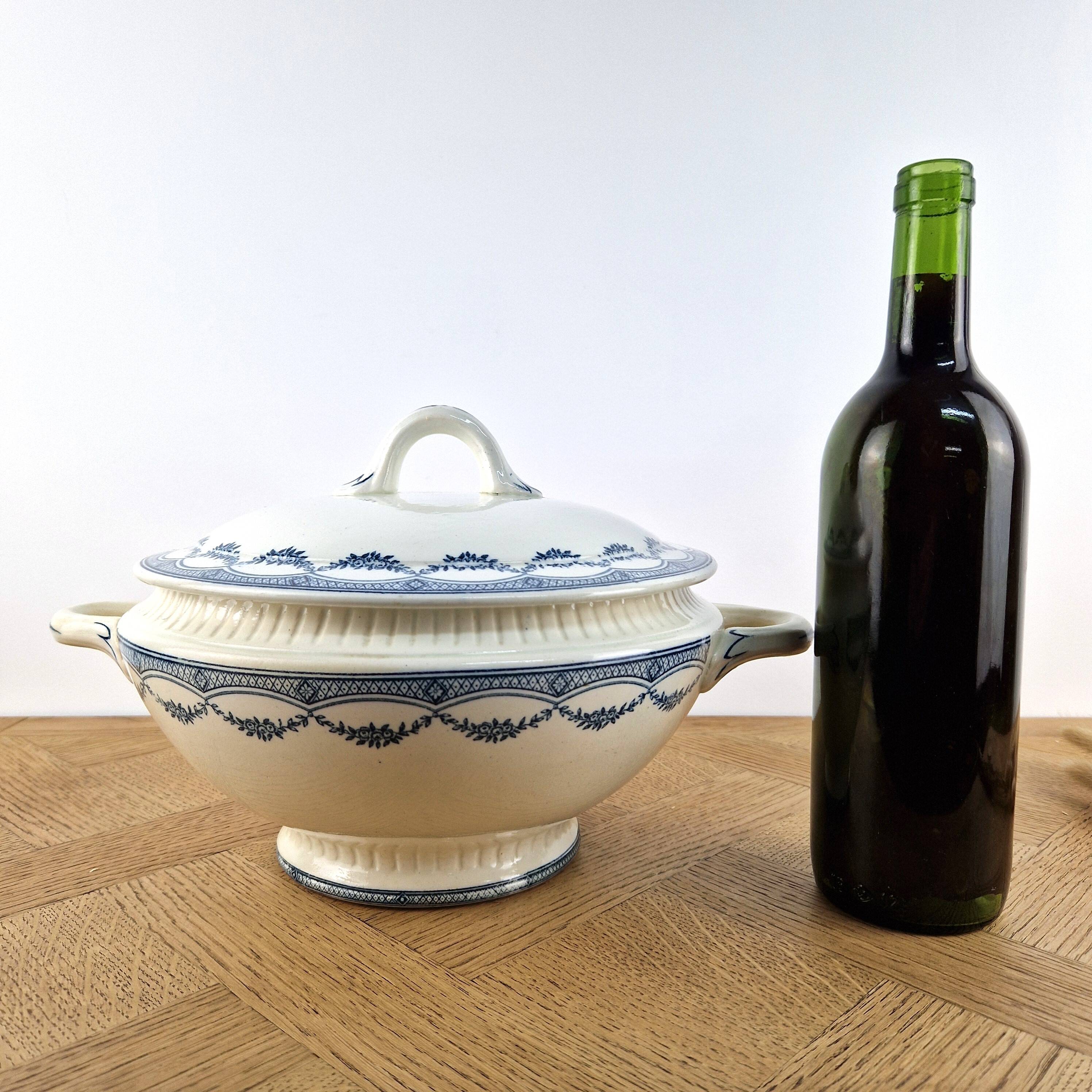 EC Salins Trianon model soup tureen in earthenware