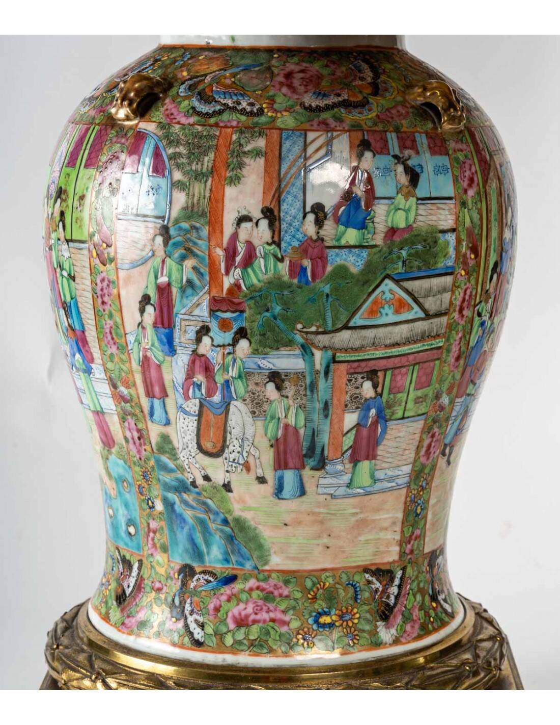 Very important Satsuma porcelain lamp