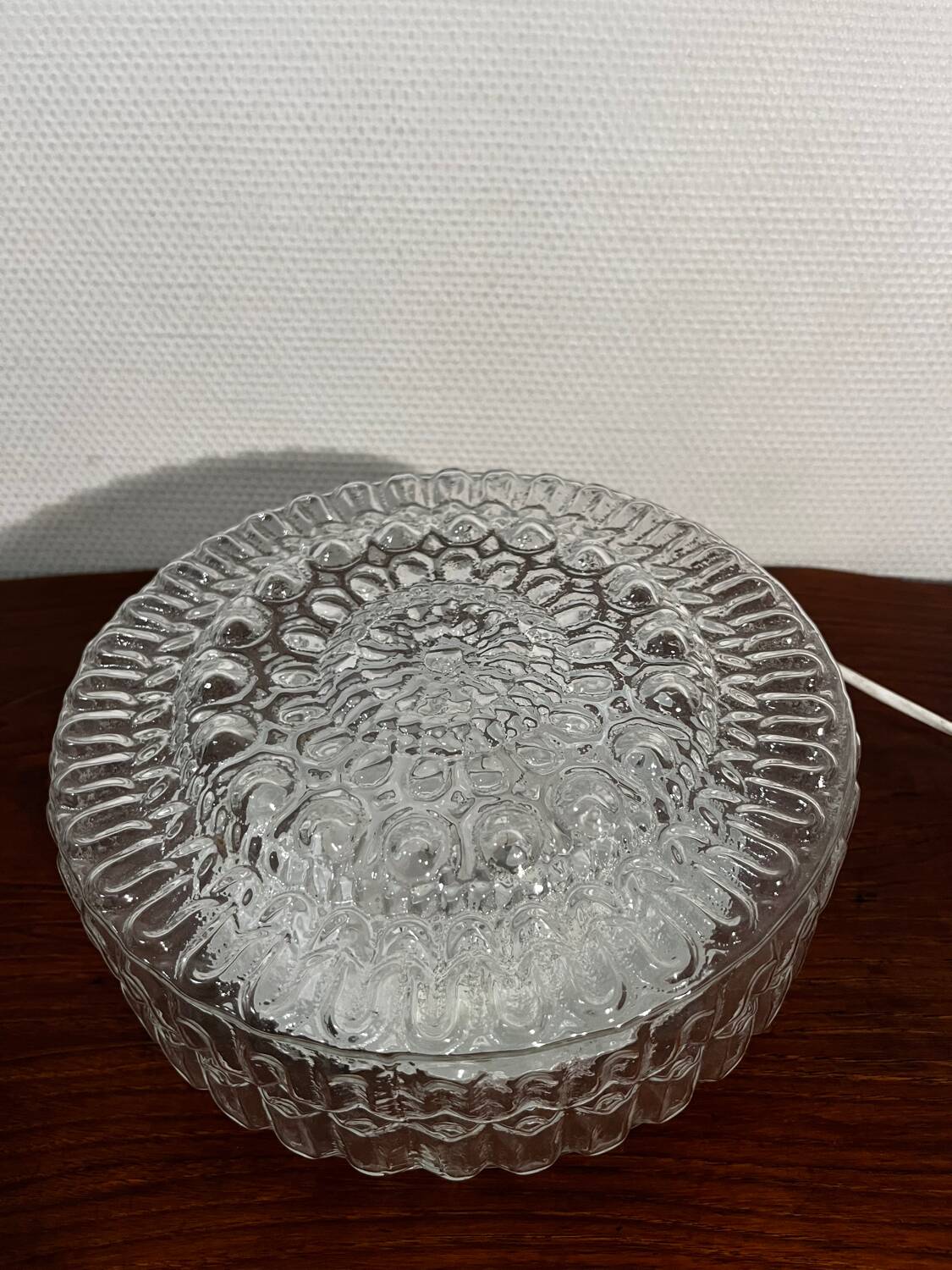 Chiseled glass pendant ceiling light