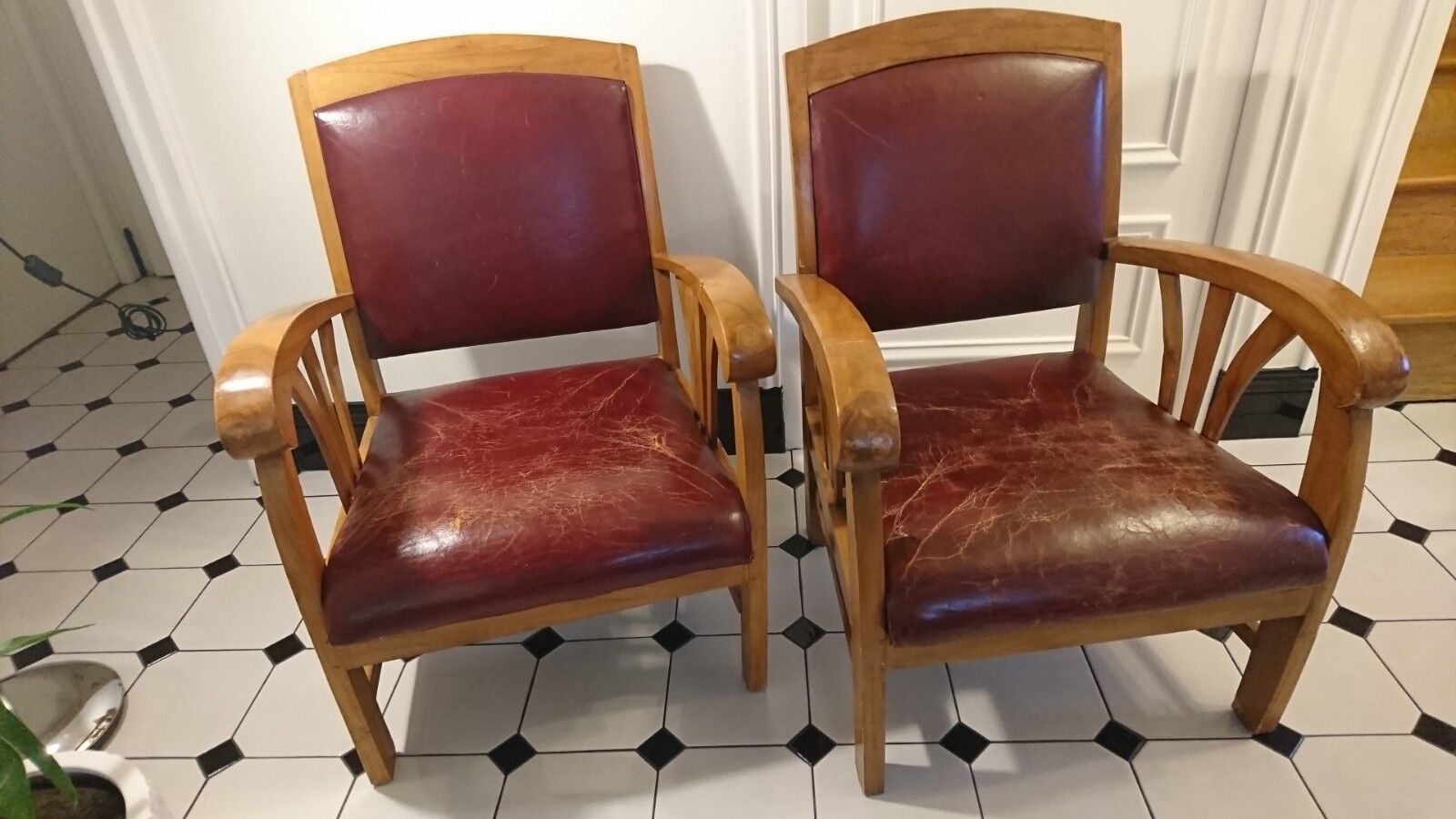 Lot of 2 wooden colonial-style armchairs