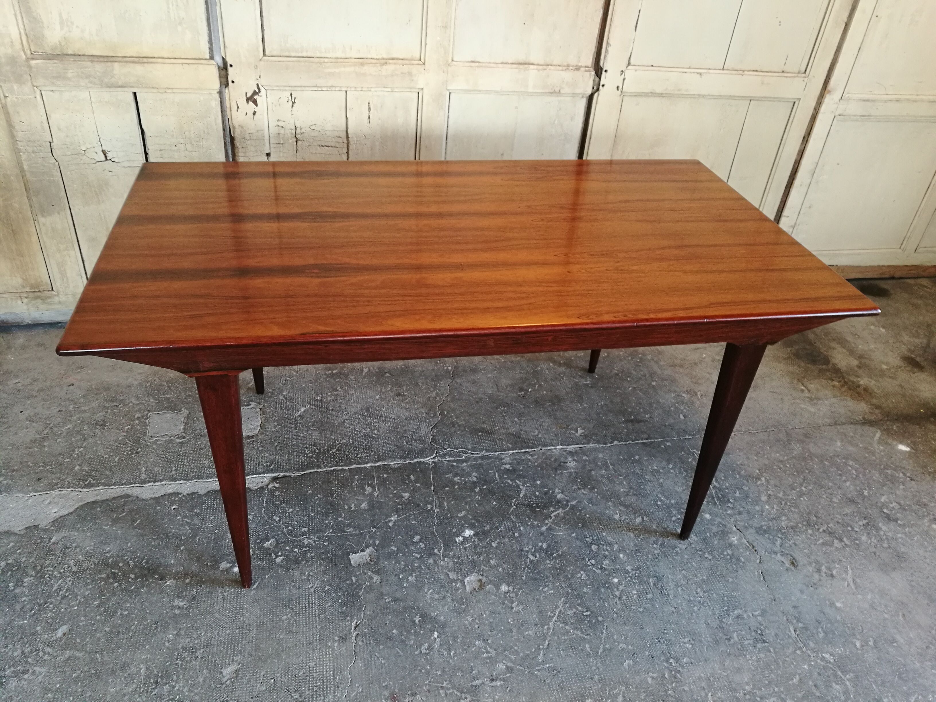 Scandinavian dining table in rosewood