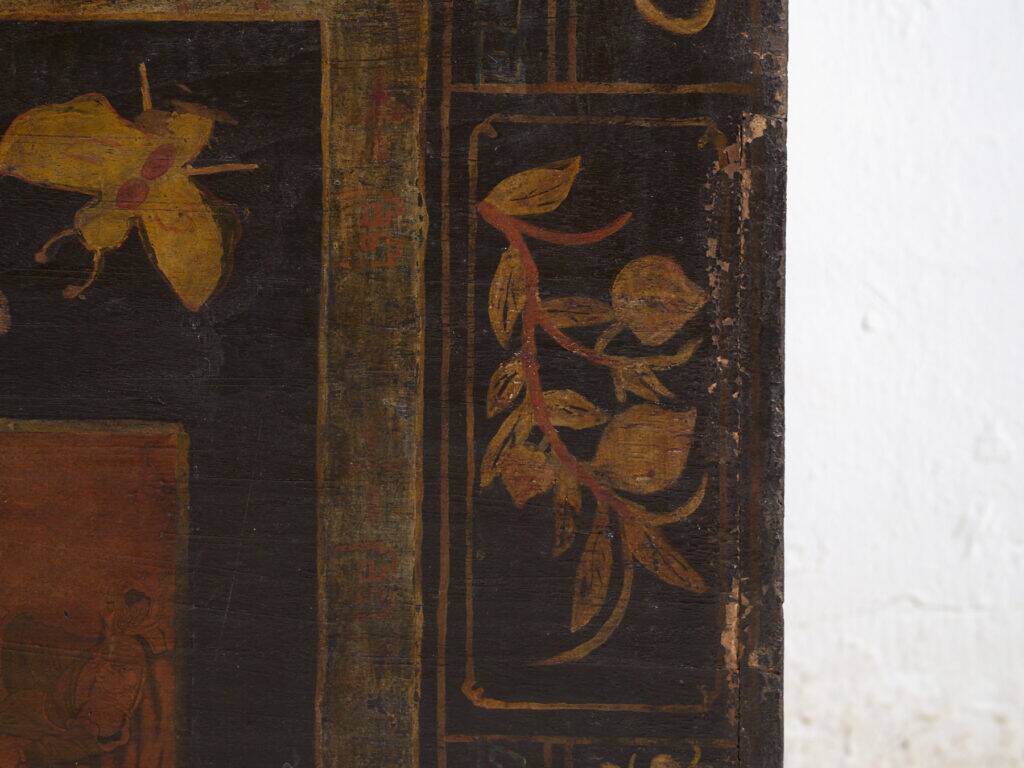 Antique painted wooden chest – Polychrome Chinese dowry chest – circa 1880–1920