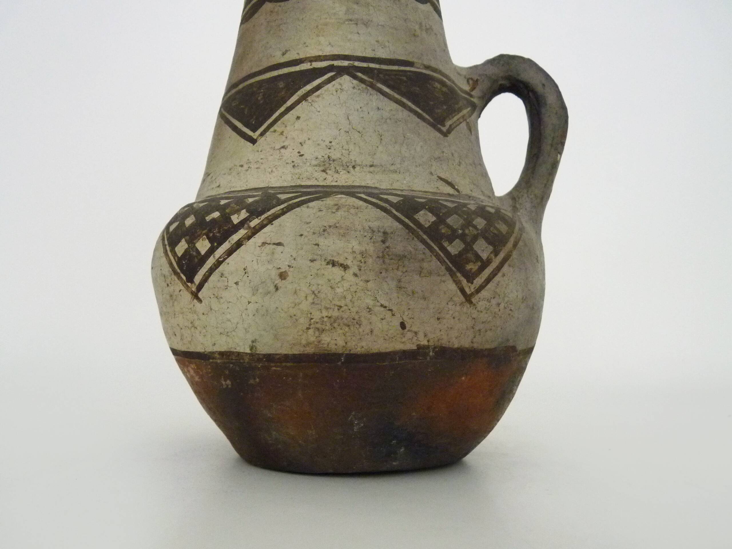 Iddeqi Kabyle pottery, Kabyle pitcher, Berber. Kabyle folk art. The 50's