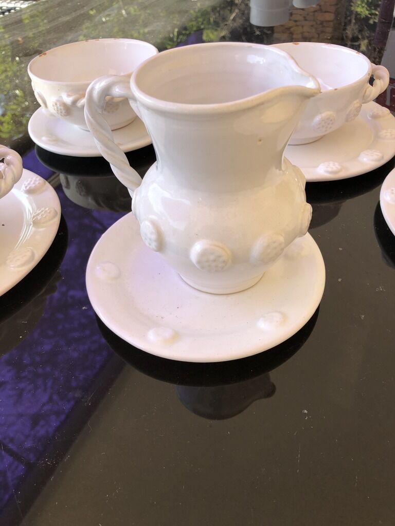 Breakfast service crafted earthenware