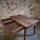 Table à manger française ancienne en merisier avec deux tiroirs, vers 1880–1920