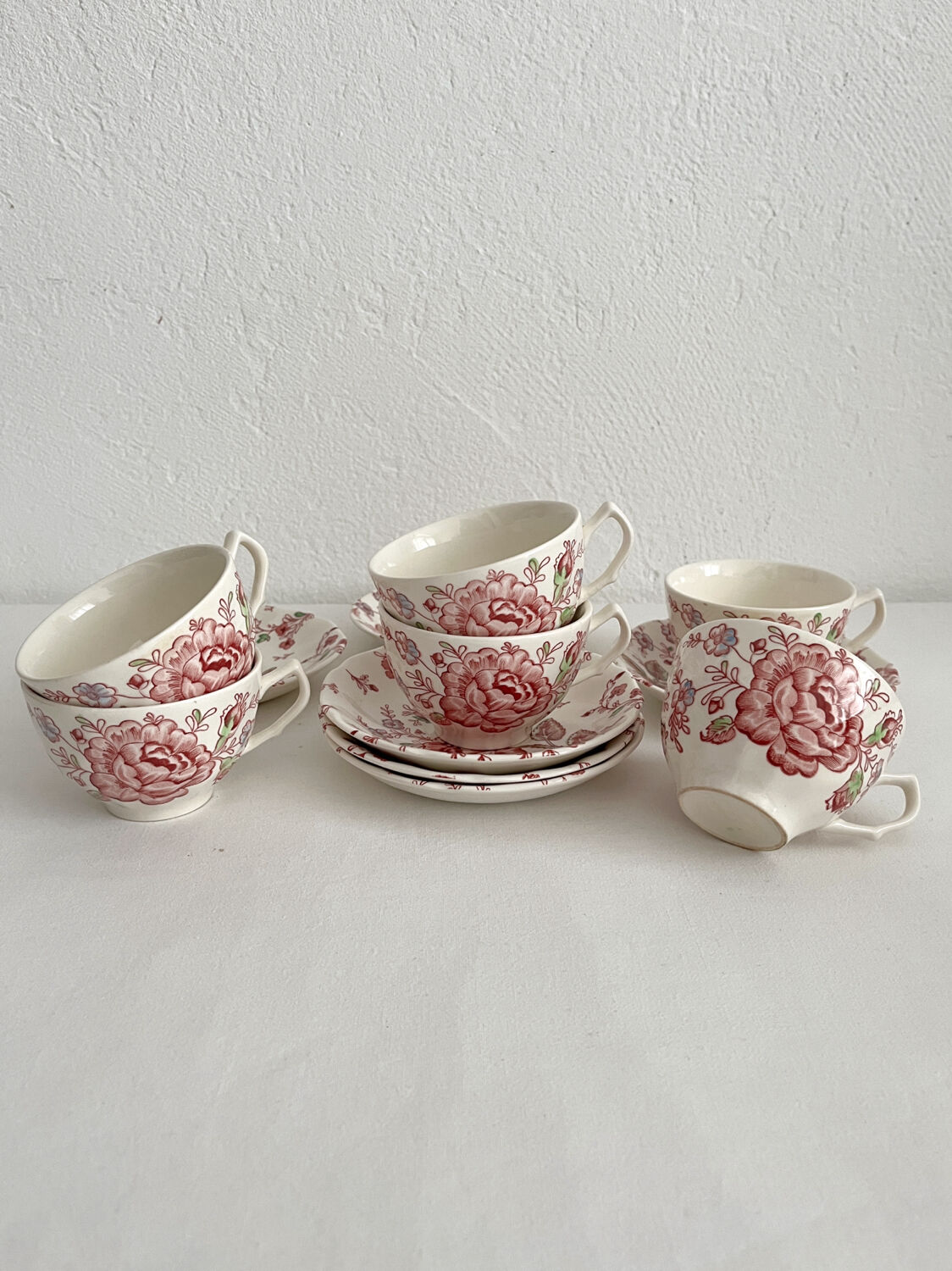 6 Johnson Brothers "Rose Chintz" English earthenware mugs