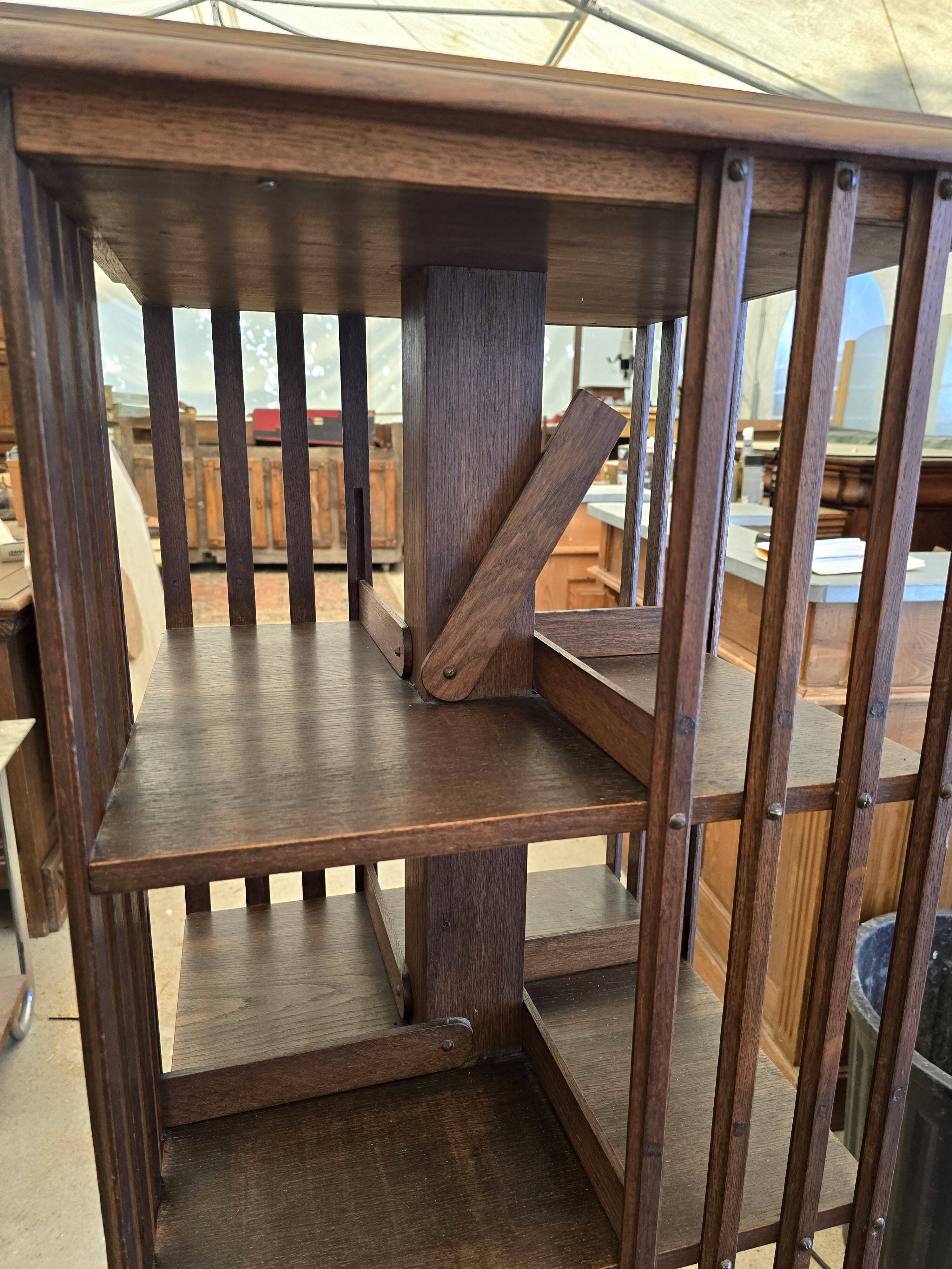 Victorian-era revolving library