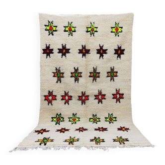 Traditional handmade pure wool Berber rug size 150 x 250 cm.