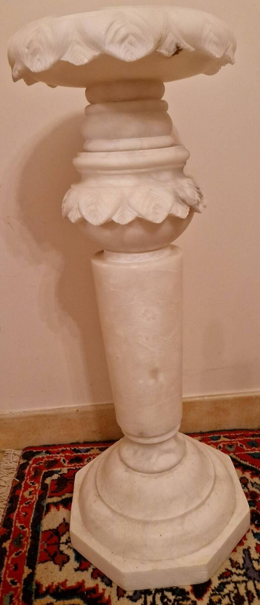 Spanish alabaster sculpted pedestal Decorative pedestal 20th century 66 cm