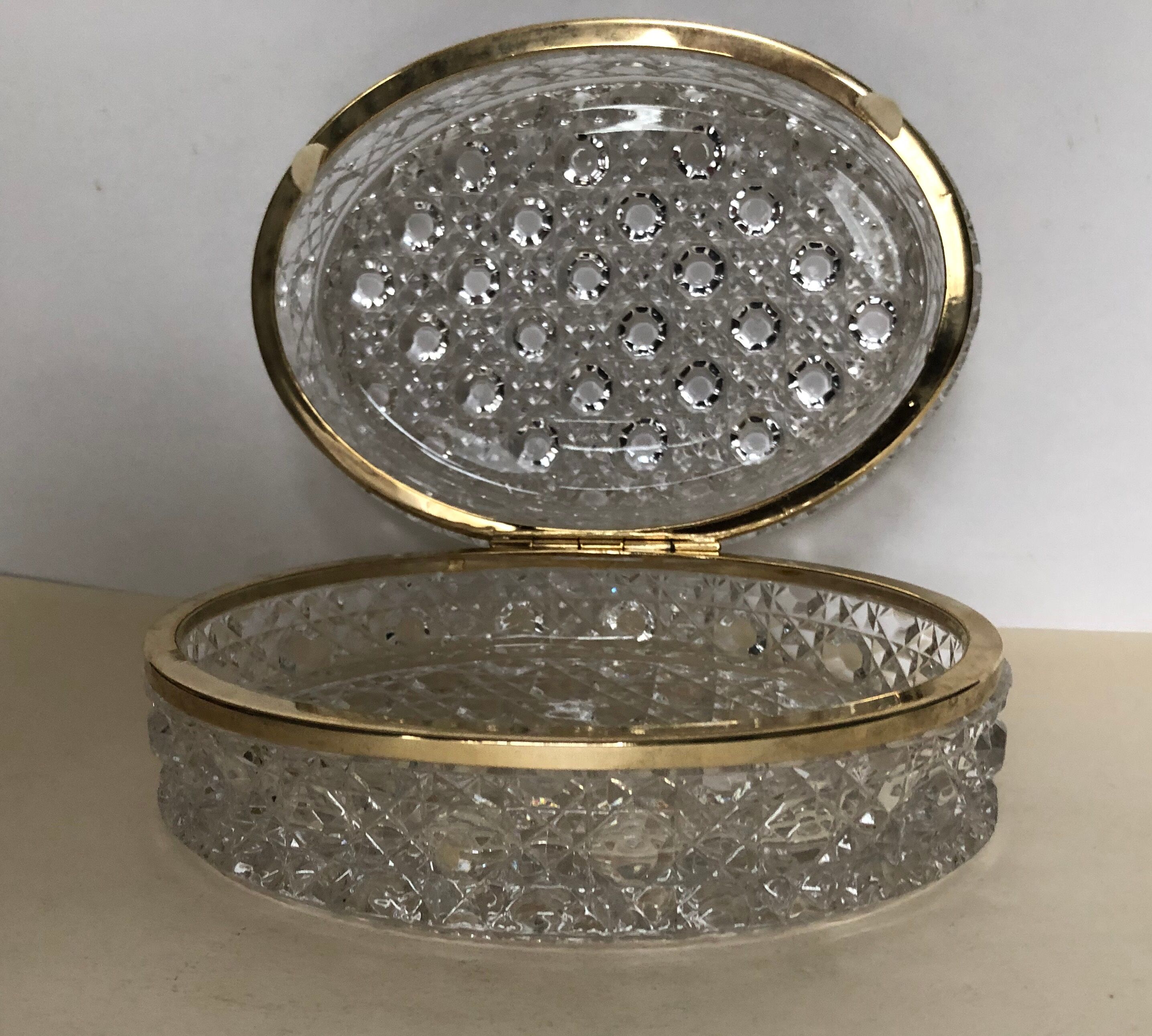 Gold-rimmed crystal box