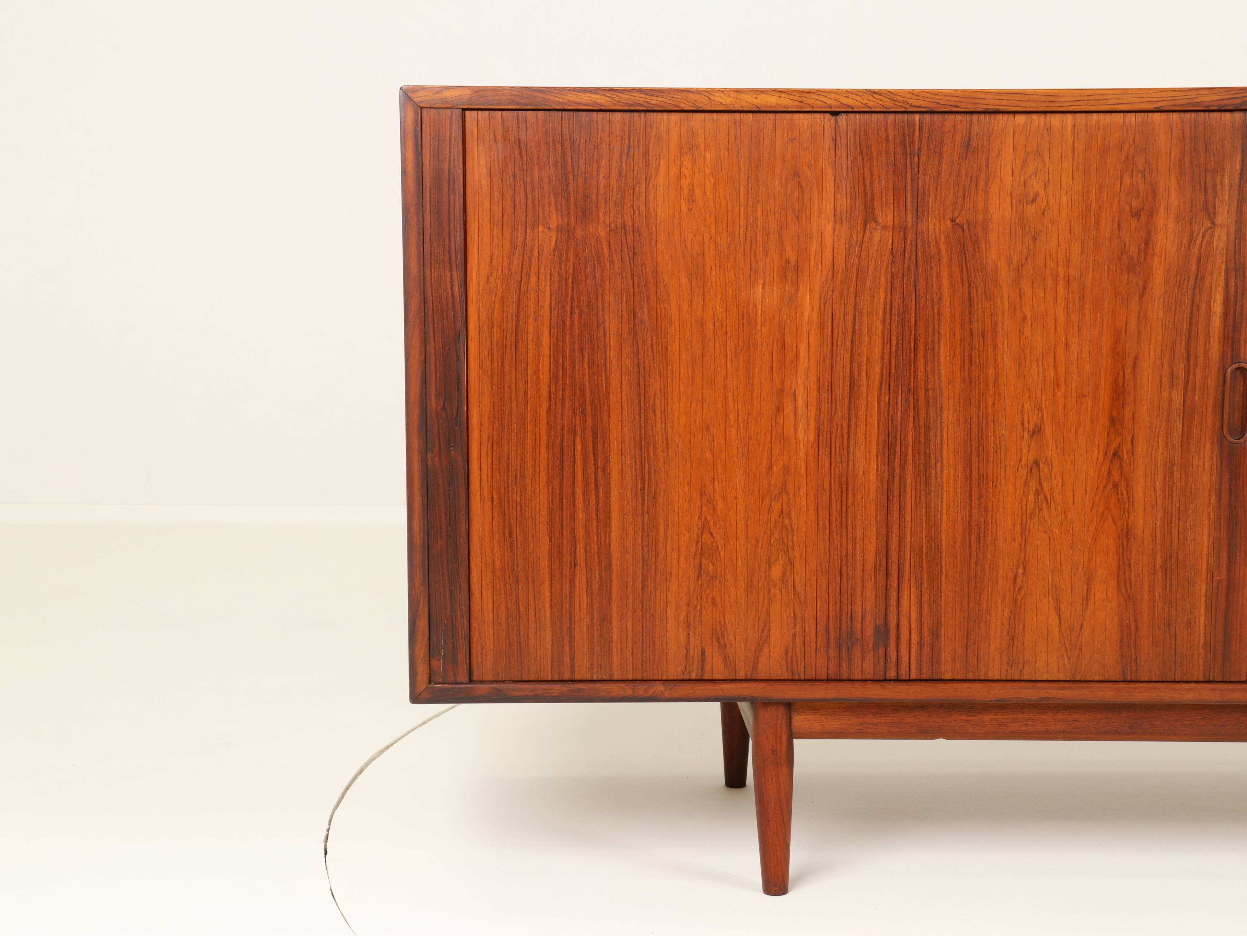 Buffet en palissandre, modèle 37 OS, conçu par Arne Vodder pour Sibast Furniture, Danemark 1960