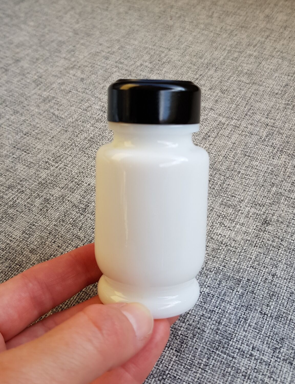 Lot de 6 pots à épices en opaline