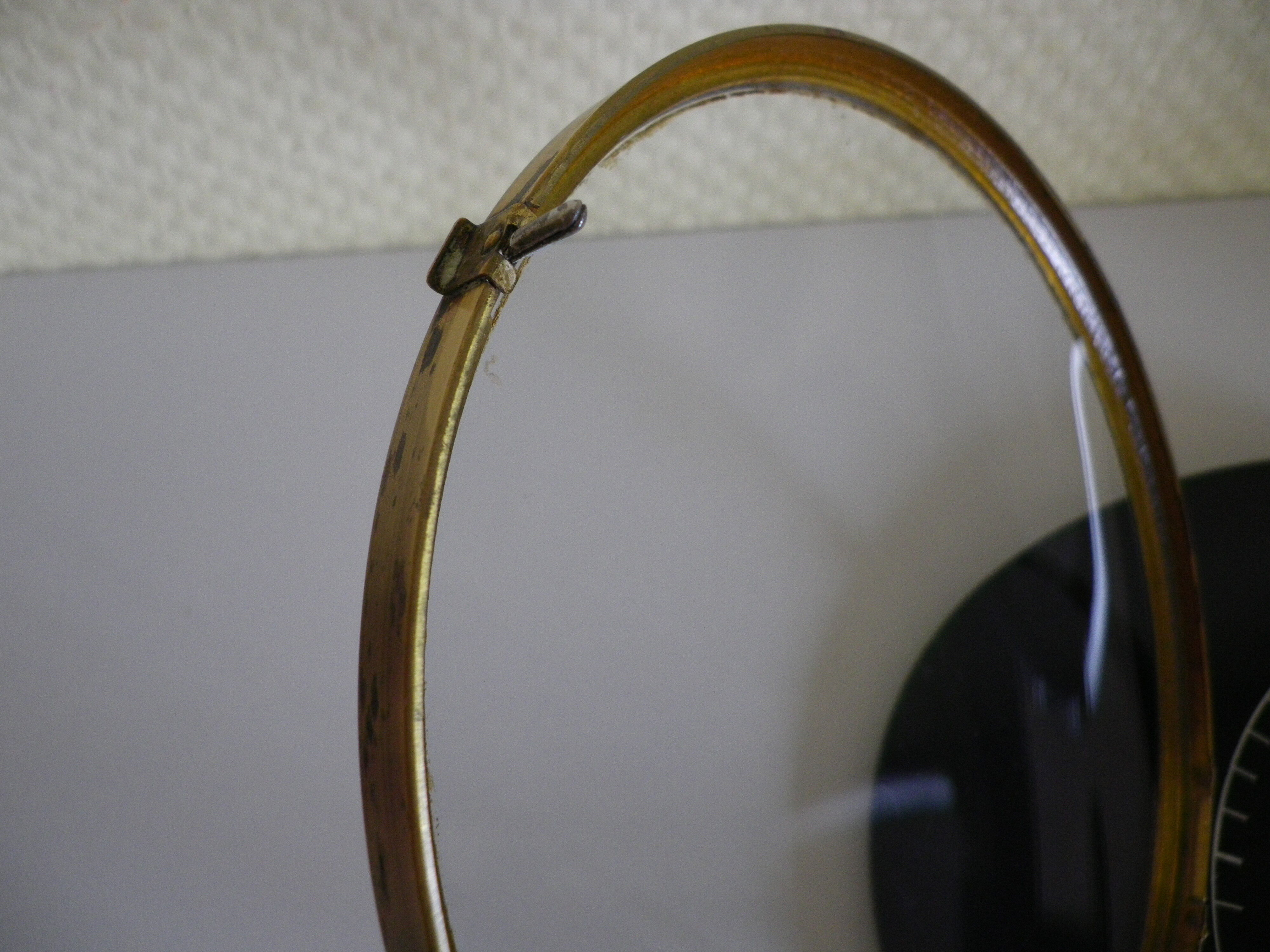 Black bakelite pendulum, bayard brand, 50s