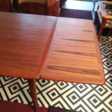 Scandinavian table rosewood with extensioncords
