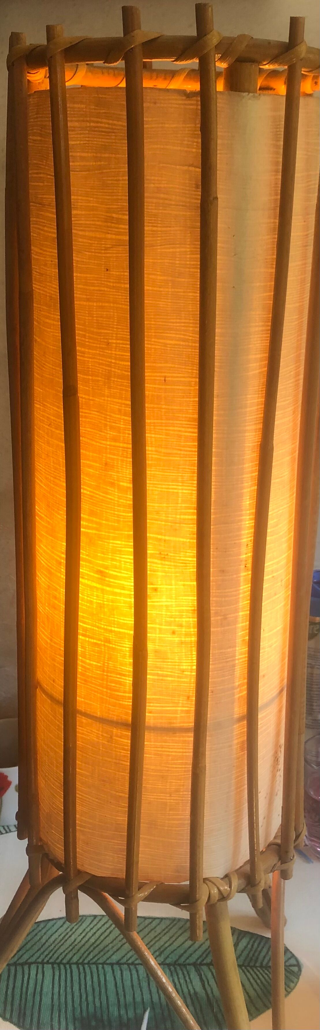 Rattan lamp bamboo wicker vintage 60s tripod foot