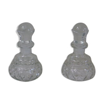 Lot of two glass decanters