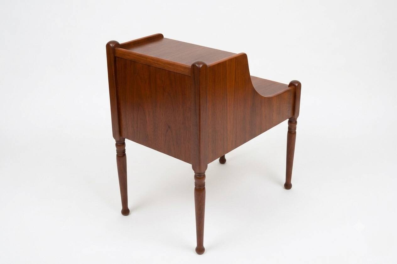 Pair of vintage Danish Scandinavian bedside tables in mahogany – 1950s