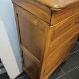 Chiffonnier style Louis Philippe en noyer