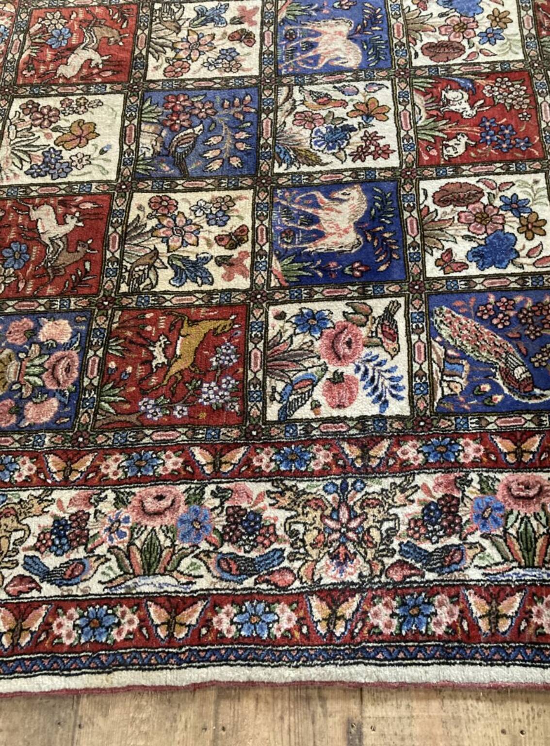 Persian rug 332x215cm in Iranian Bakhtiar wool