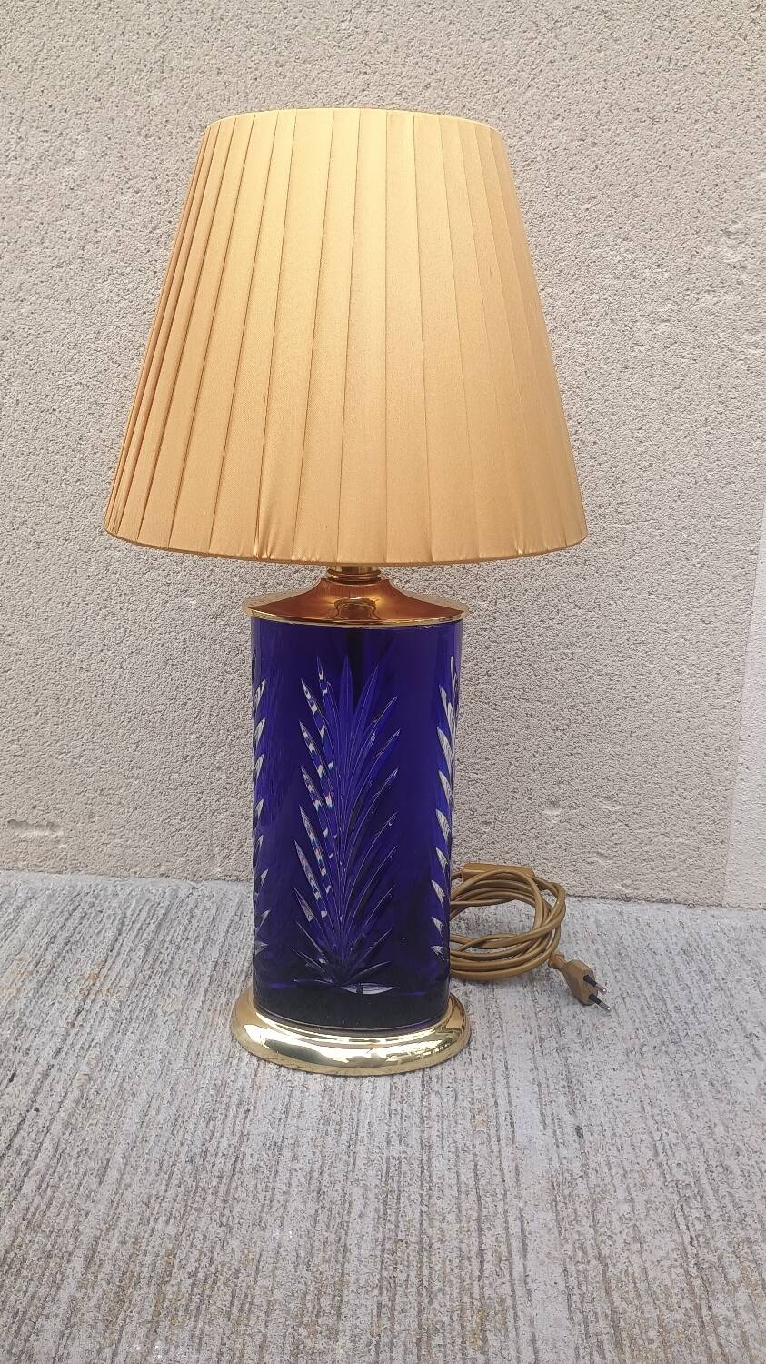 Superb blue crystal lamp vintage 80's to place Feese made in Germany.