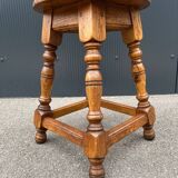 Tabouret brutaliste en chêne