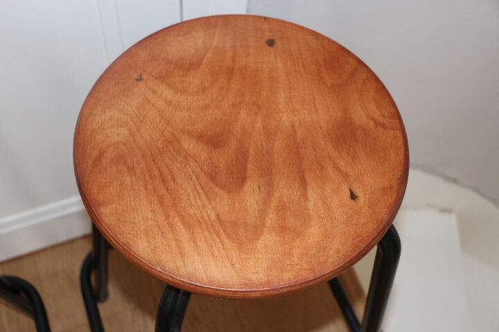 2 sipe stools high 695mm