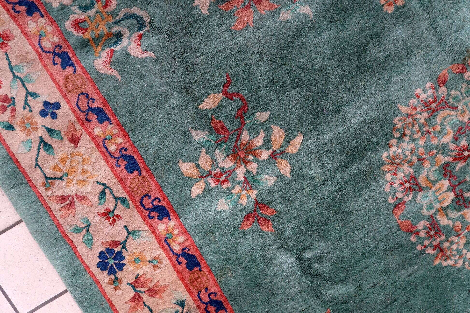 Handmade antique Art Deco Chinese rug 216cm x 295cm, 1920s