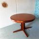 Baumann table with extension cords