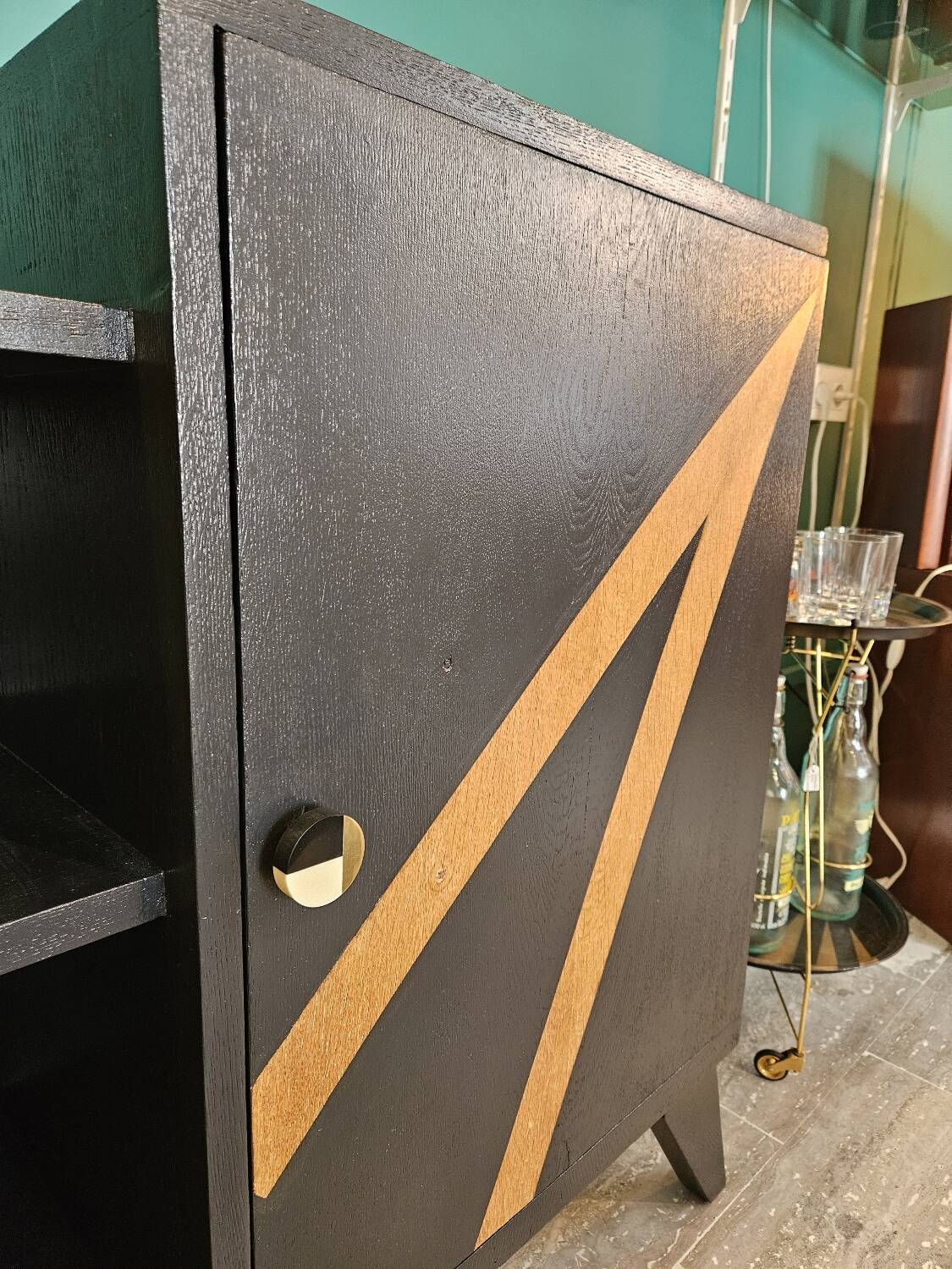 Small bar cabinet from the 30s and 40s